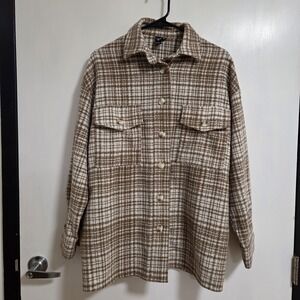 Windsor Off The Grid Winter And Fall Oversized Shacket Tan and‎ White